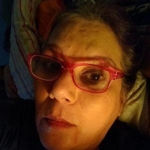 Meet your Posher, Caryn